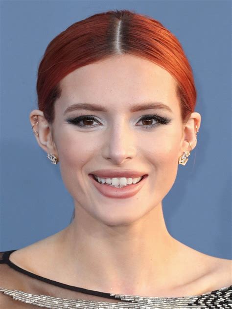 bella thorne height